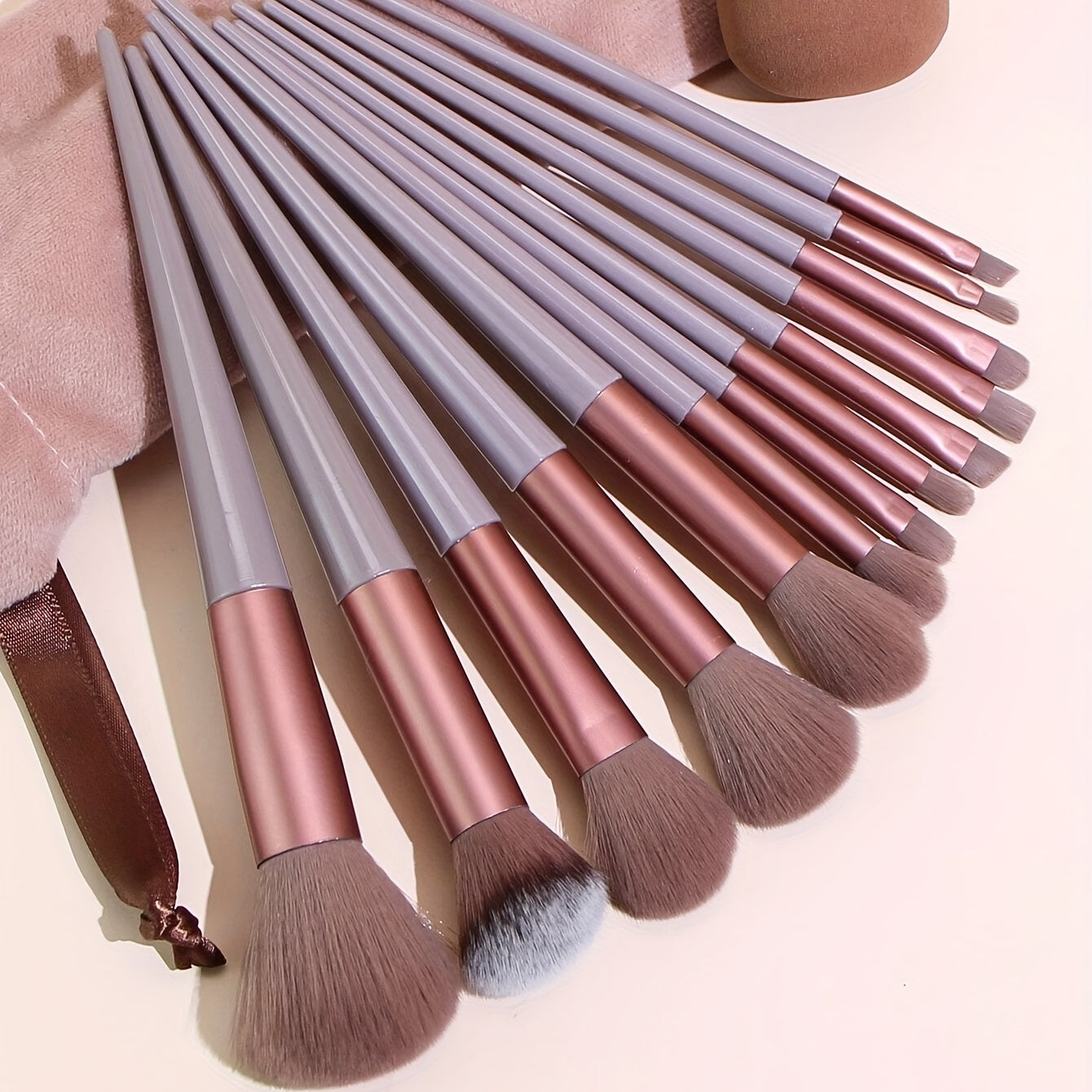 13PCS Soft Fluffy Makeup Brushes Set For Cosmetics Foundation Blush Powder Eyeshadow Kabuki Blending Makeup Brush Beauty Tool