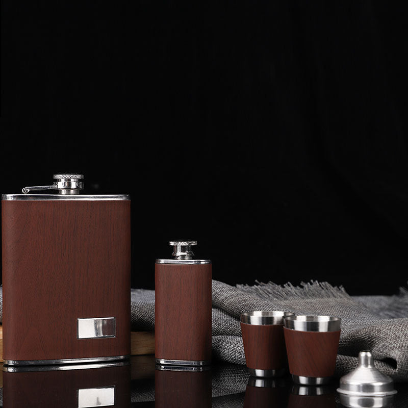 Outdoor Portable Stainless Steel Hip Flask Wood Grain Leather Suit