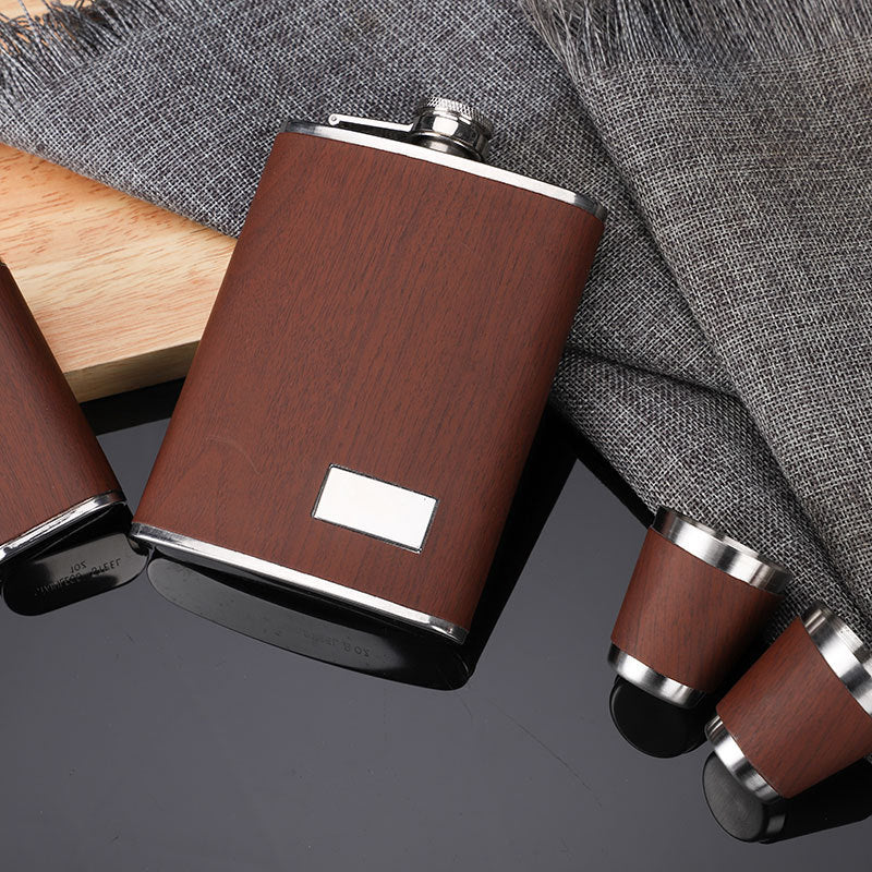 Outdoor Portable Stainless Steel Hip Flask Wood Grain Leather Suit