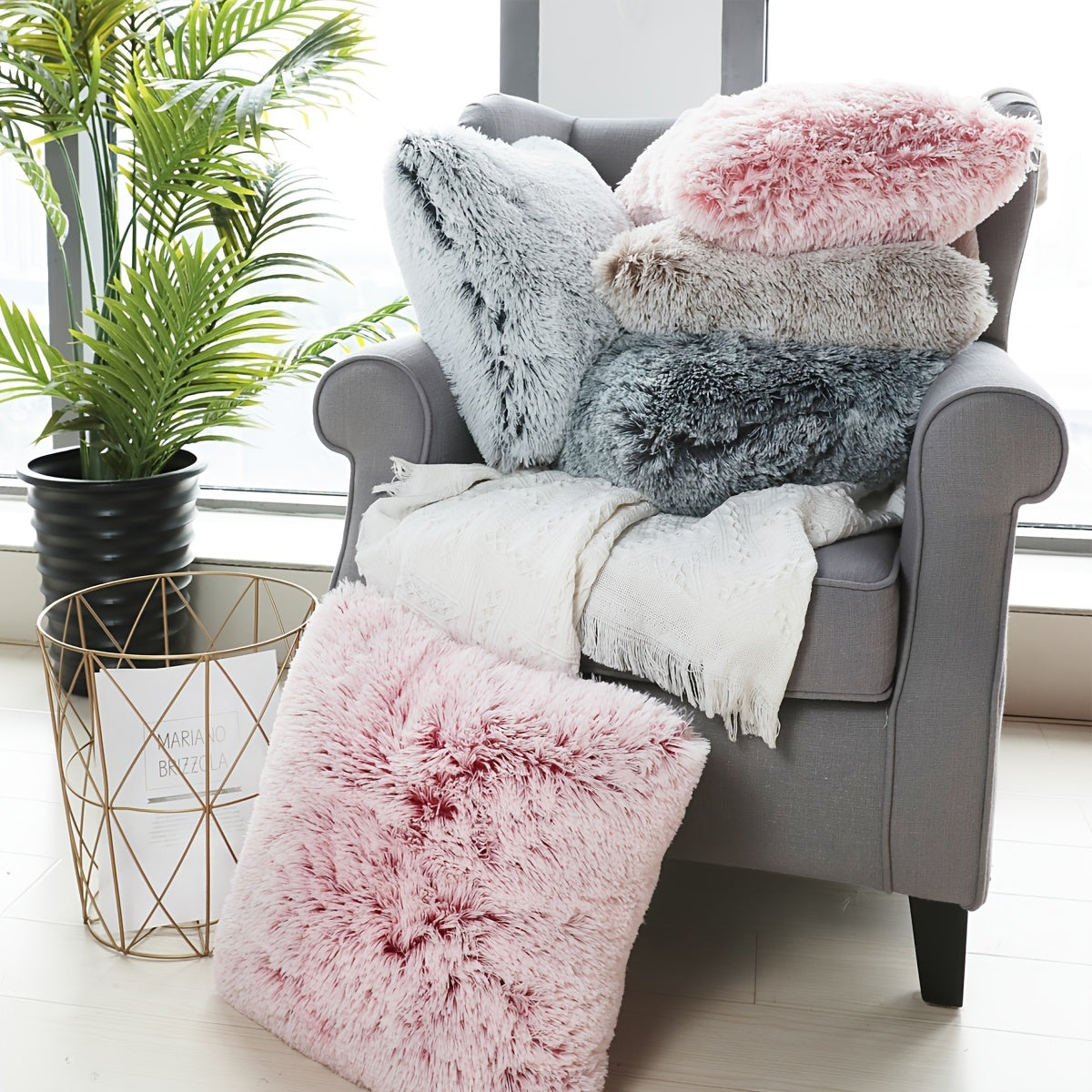 1 pc/2 Super Soft Faux Fur Throw Pillow Cover for Sofa Bed Chair - Luxury Home Decor Cushion Case (Pillow Insert Not Included)