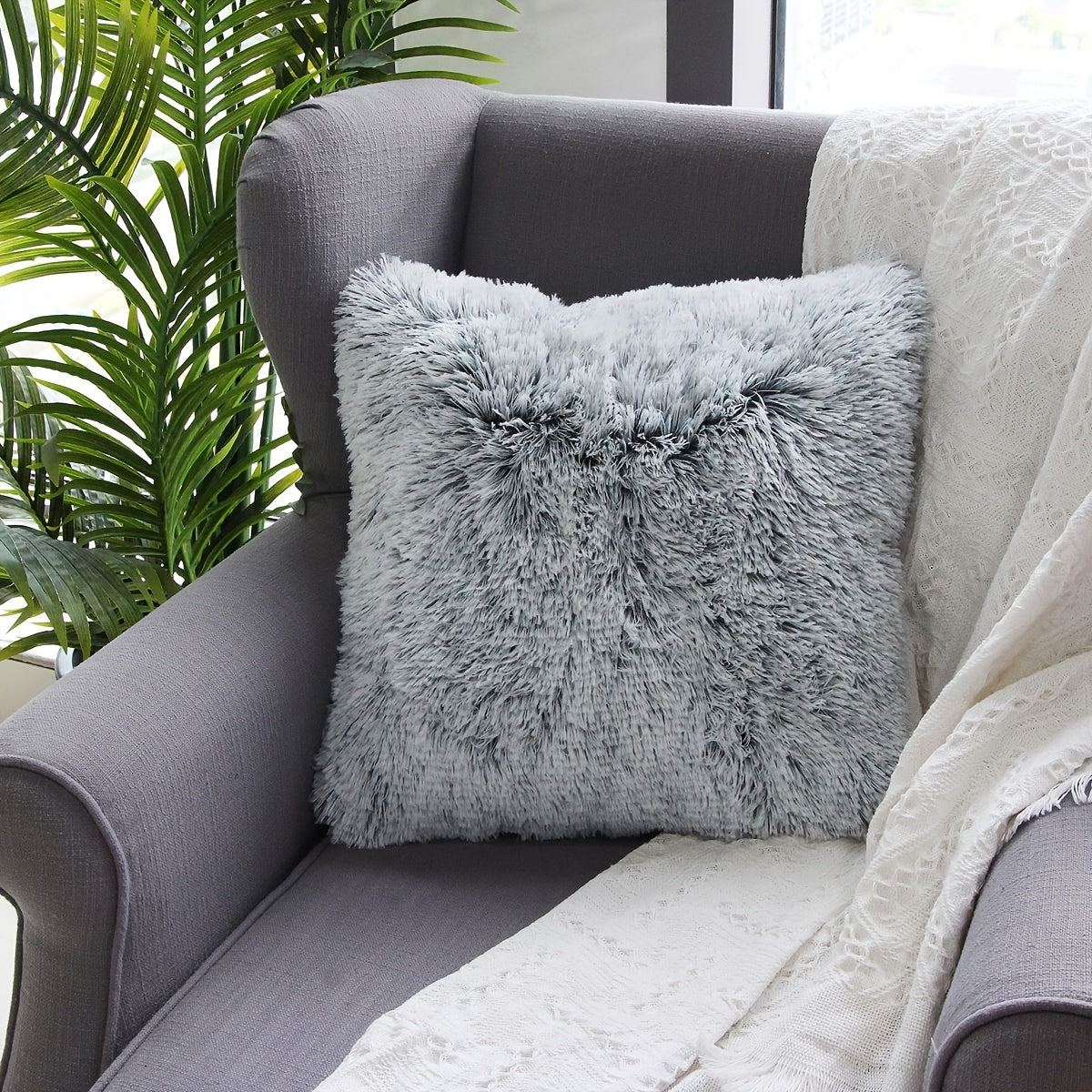 1 pc/2 Super Soft Faux Fur Throw Pillow Cover for Sofa Bed Chair - Luxury Home Decor Cushion Case (Pillow Insert Not Included)