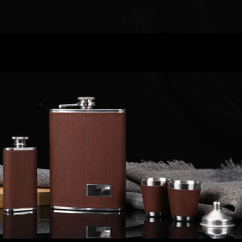 Outdoor Portable Stainless Steel Hip Flask Wood Grain Leather Suit